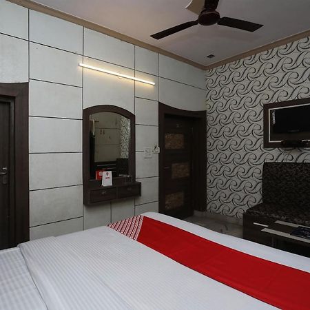 Oyo 29411 Hotel Vanshika Agra (Uttar Pradesh) Exterior foto