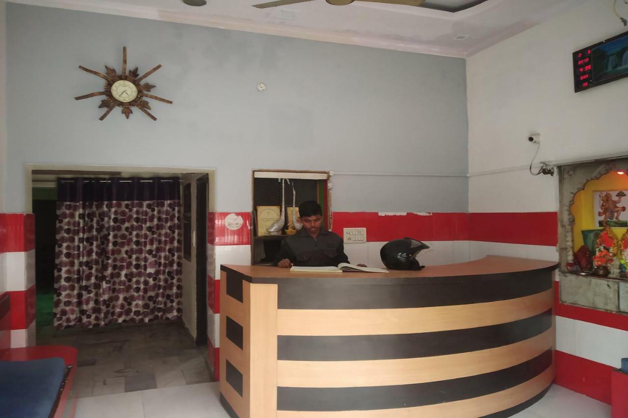 Oyo 29411 Hotel Vanshika Agra (Uttar Pradesh) Exterior foto